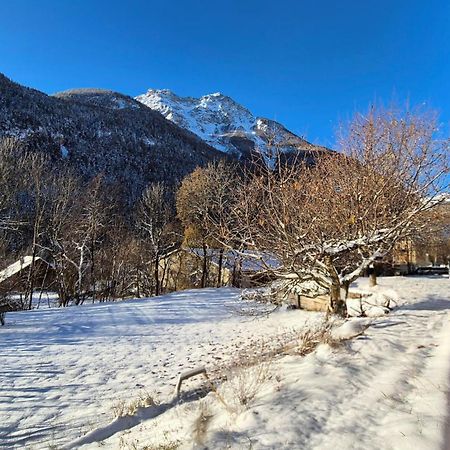 Hotel Restaurant Gites Les 5 Saisons 弗雷斯涅 外观 照片