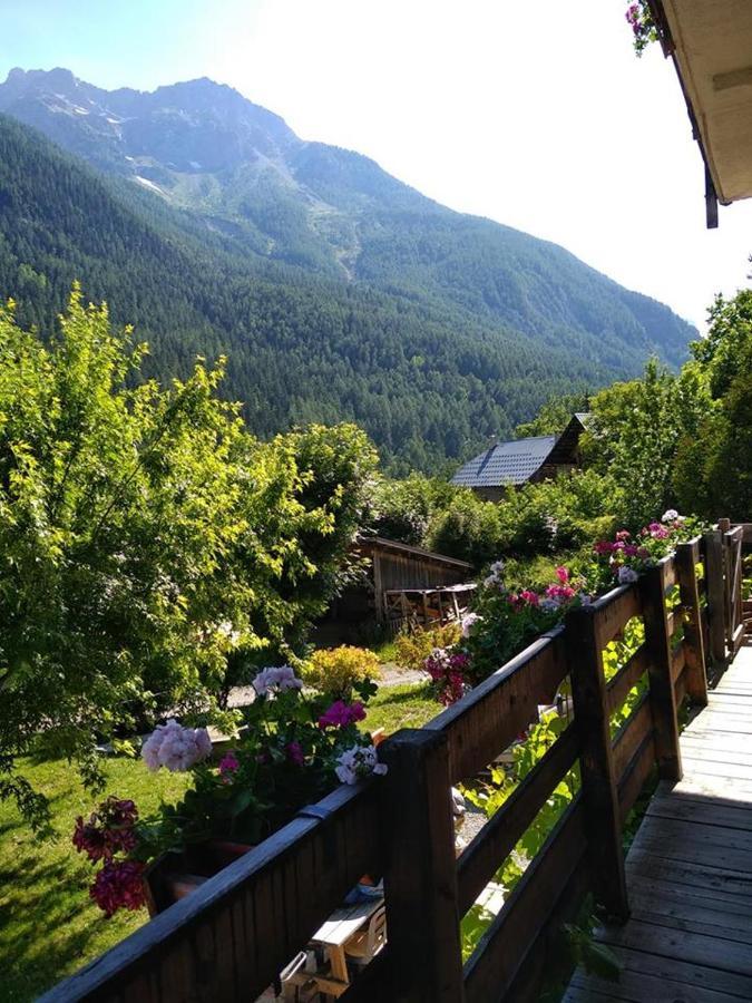 Hotel Restaurant Gites Les 5 Saisons 弗雷斯涅 外观 照片