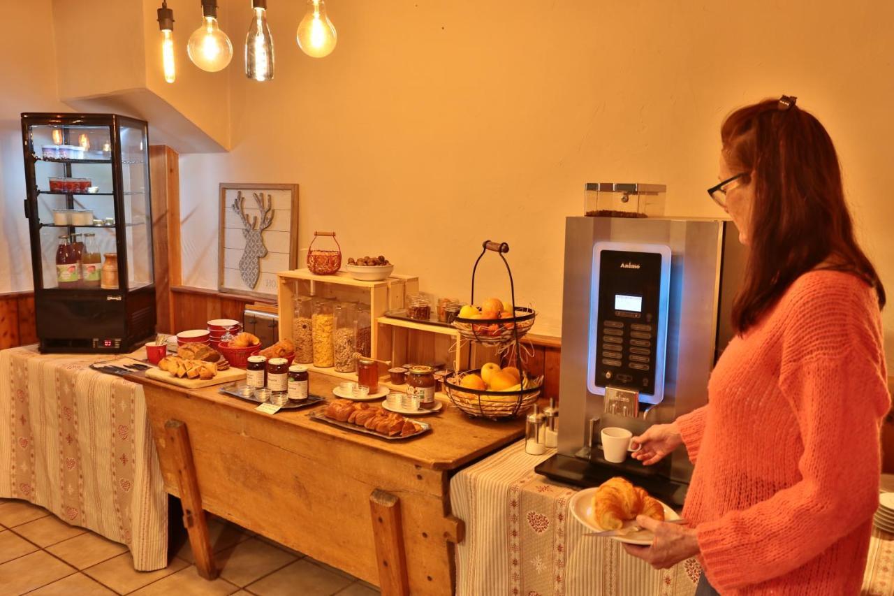 Hotel Restaurant Gites Les 5 Saisons 弗雷斯涅 外观 照片