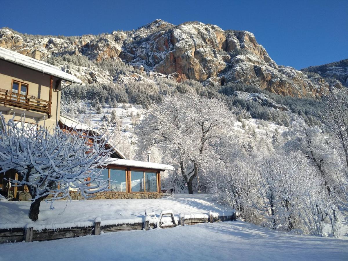 Hotel Restaurant Gites Les 5 Saisons 弗雷斯涅 外观 照片