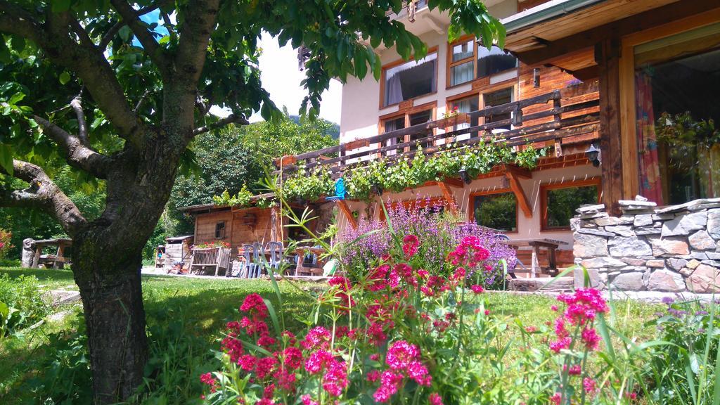 Hotel Restaurant Gites Les 5 Saisons 弗雷斯涅 外观 照片